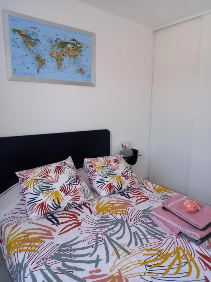 Bel Appartement Avec Terrasse - Plage De Carro A Pied Martigues Exteriör bild